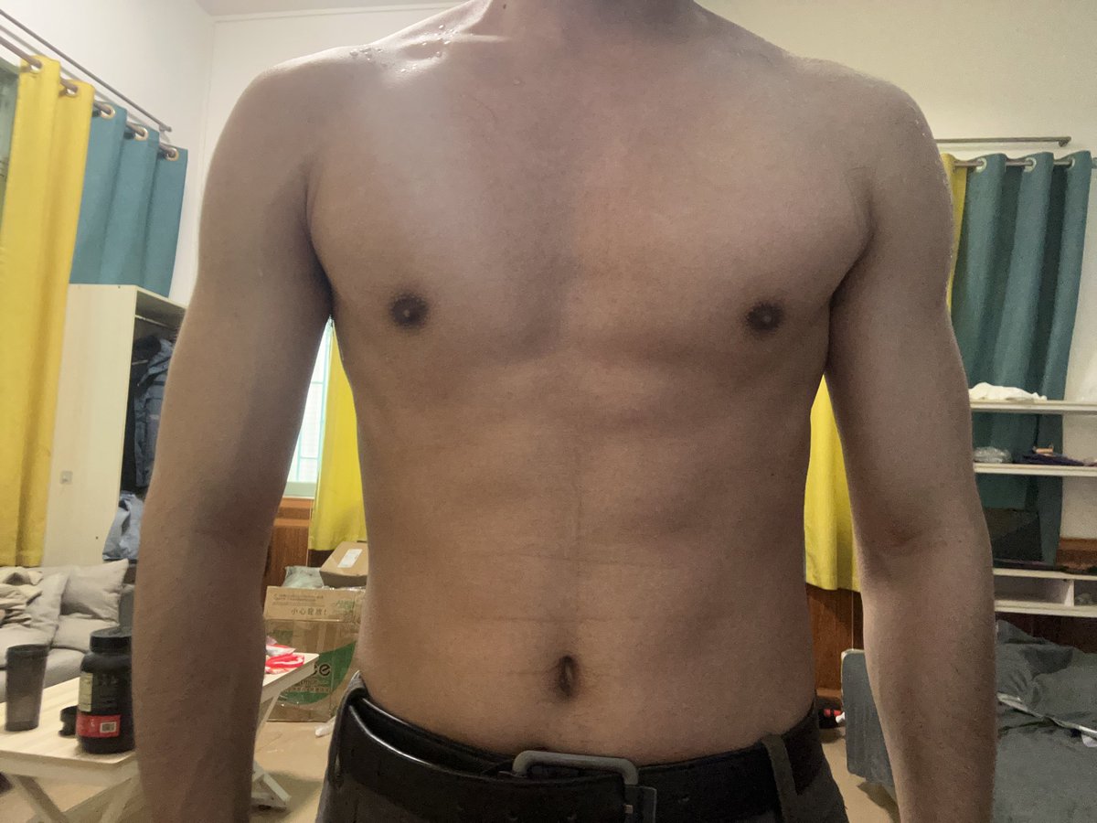 keleyy7's tweet image. 已练不欠 #健身 #薄肌