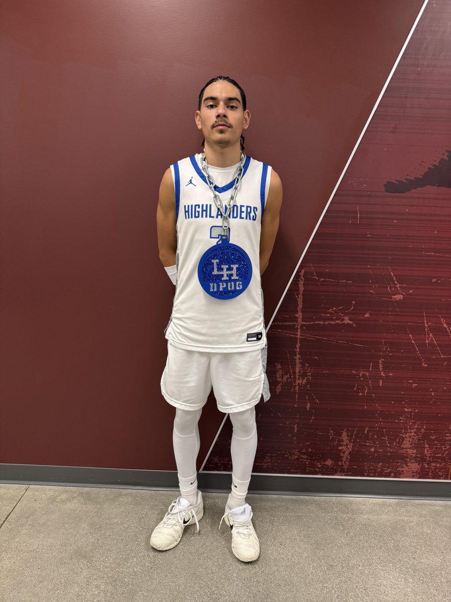 LHHS_Basketball's tweet photo. #DPOG Damien Ceballos 🔒 https://t.co/fNToa1kNGQ