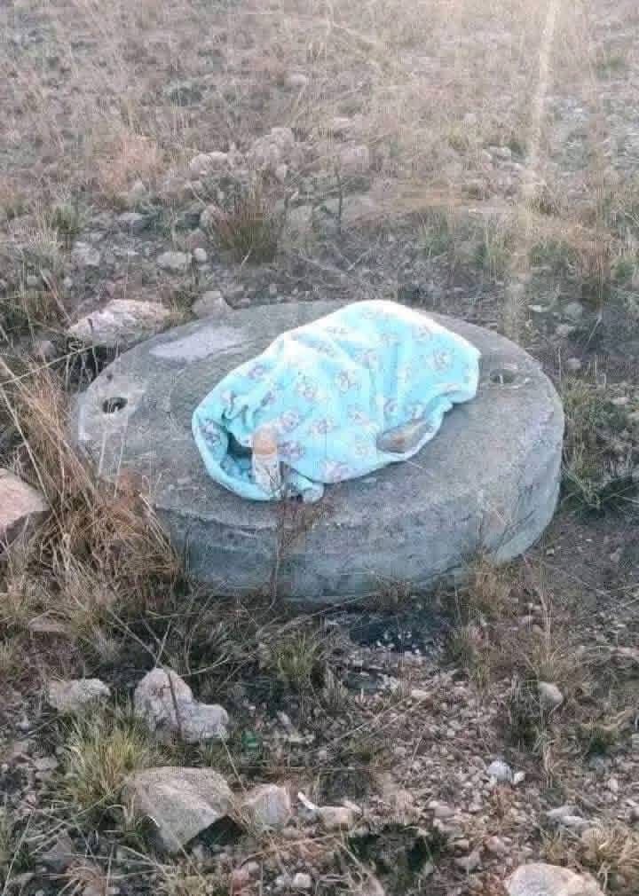 Ndi_Muvenda_'s tweet image. A man who recently rescued an abandoned baby in the Mpumalanga suburb of Emalahleni has taken a heartfelt step by applying for court permission to adopt the baby boy and secure him an official birth certificate.

The man, who is already a father to two daughters, has shared his…