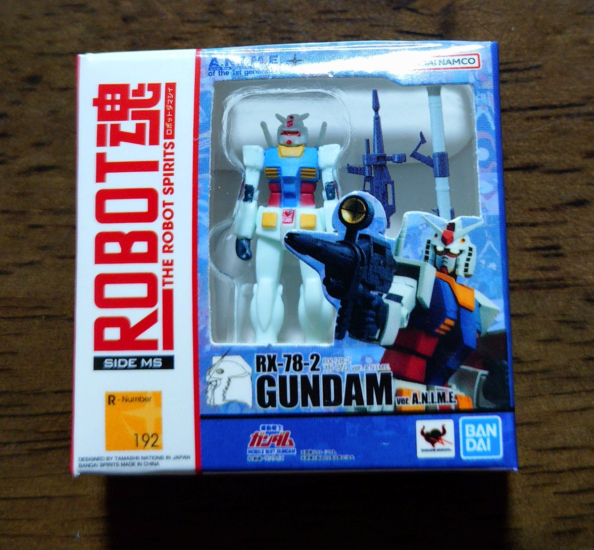 WSC3151's tweet image. 地方には都会で売り切れたガチャが、普通に残っている。

消しゴムサイズで面白い。

ちゃんとフィギュア入り😀