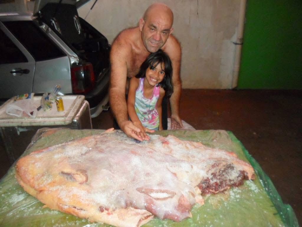 dxadly's tweet photo. Não tenho nada a reclamar do meu pai, foi um homem guerreiro e fez tudo que podia por mim, não consigo processar que ele faleceu dia 23, para mim é como se isso não tivesse acontecido e ele está bem! Me arrependo de não ter dito o quanto te amava papai https://t.co/0BKRmHgTcj