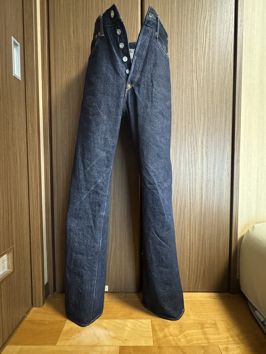 0rurina0's tweet image. 1年履いたから洗濯して、再糊付け
まだまだ全然色落ちしてないけど
来年もいっぱい履く
#Pherrows