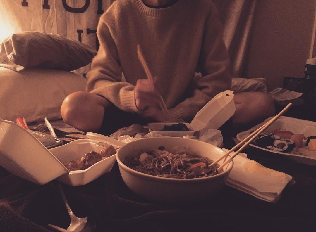 nancewheelers_'s tweet image. natalia dyer on charlie heaton's instagram is such a vibe