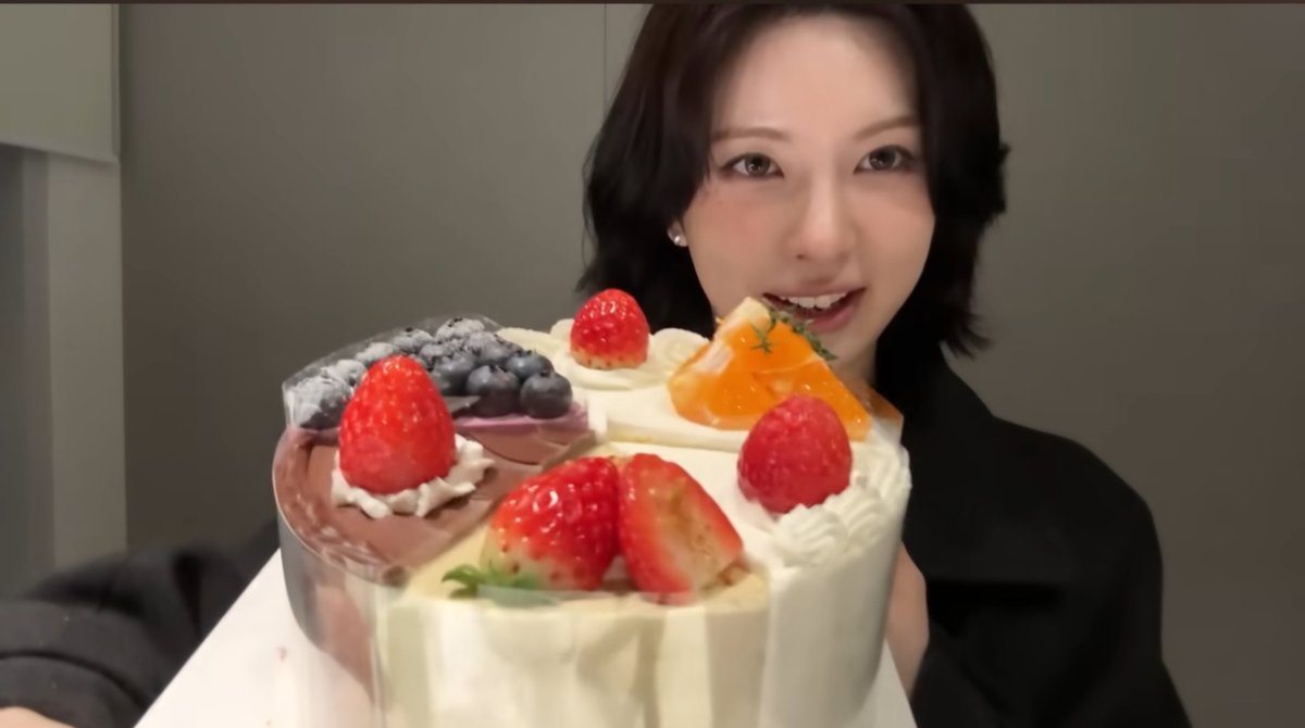 dan_y0ung's tweet photo. 2026 배이 생일 라방 케이크 정보: 
" 팻어케이크 " 라네요. https://t.co/iHK9l5FIwI