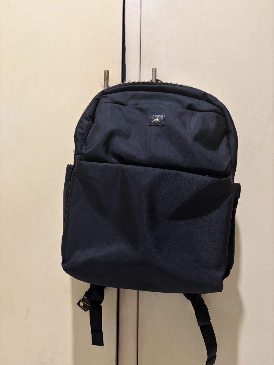 alterperkedel's tweet photo. Backpack povil*
Harga asli 600an
Minus kotor pemakaian aja
Jual 300k nego tipis https://t.co/6entIwhmfj
