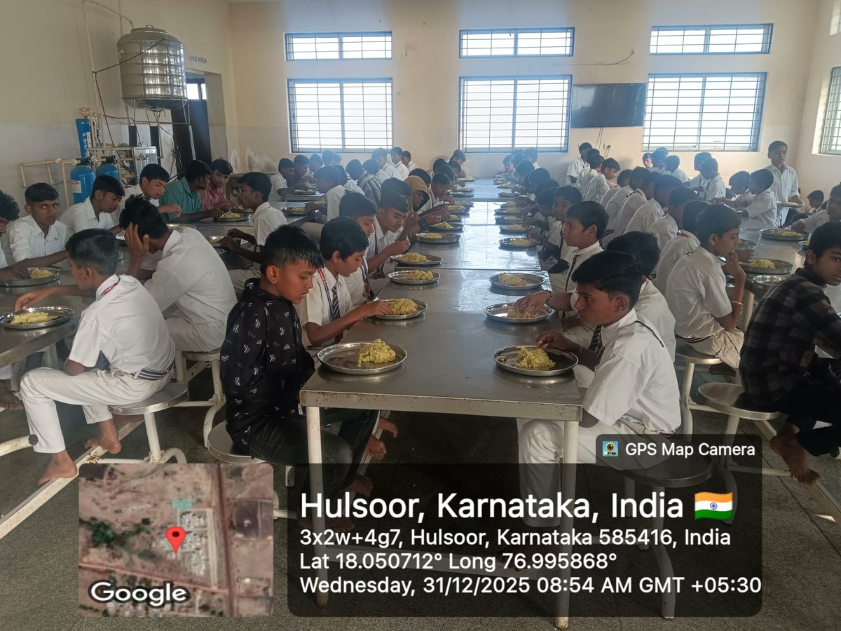 PrincipalMDRS's tweet photo. Break fast  #SocialAudit_SWDMeals #SocialWelfare_Karnataka https://t.co/ondb5M4cGf