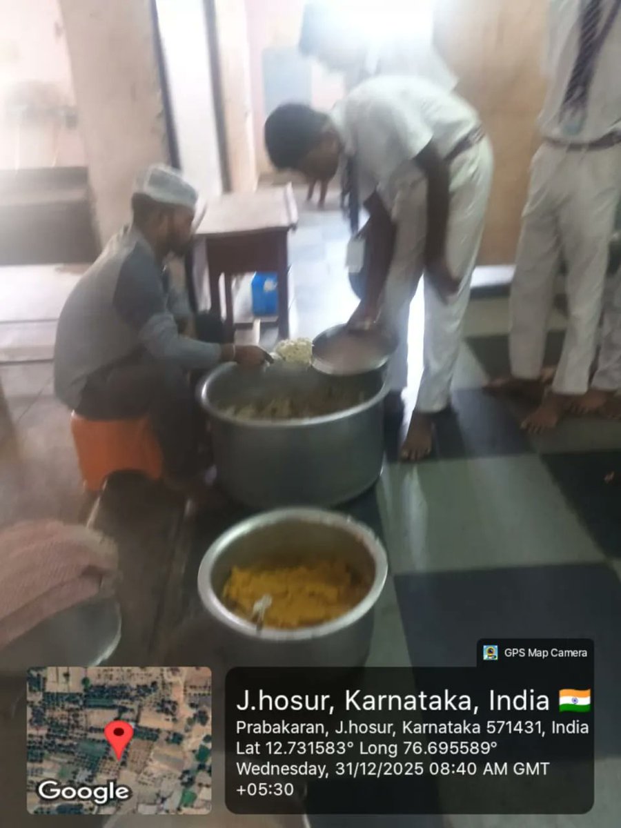 dbrars776's tweet photo. 31/12/2025 morning breakfast  #SocialAudit_SWDMeals #SocialWelfare_Karnataka https://t.co/5ISnfrnfTr
