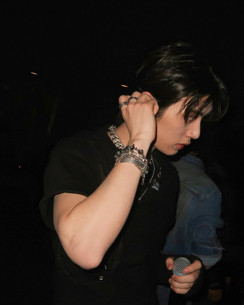 moonmoir's tweet image. HAN TAESANNNNNN