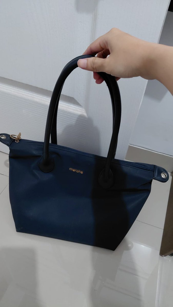 nada²³ tweet media