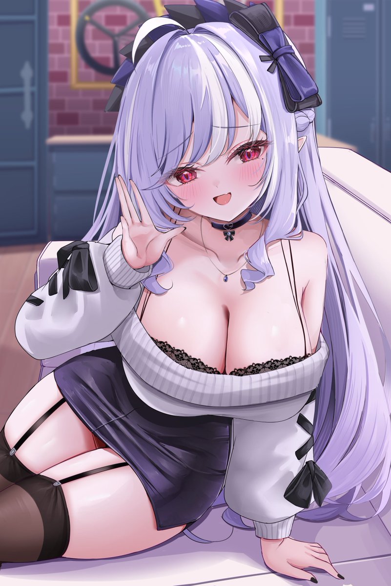 #2025年自分が選ぶ今年の4枚 
後半に偏ってるかも…!! 