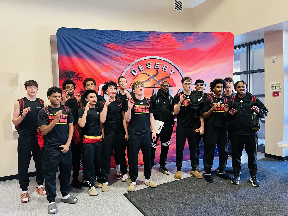 XoverMike's tweet image. Proud of my guys— every team we played were top 5 in their state! From Washington to Utah to Vegas! We were physically outmatched in every game but embraced the challenge-Great tournament! Every game came within 2-3 possessions. Recharge and back to work!