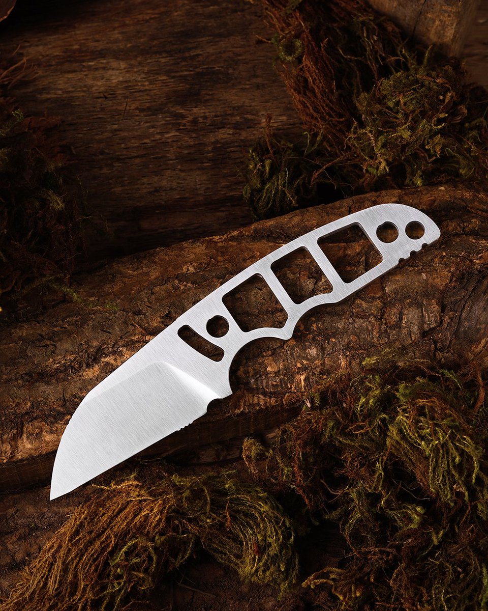 Kizer_edc's tweet photo. Coming Soon: New Outdoor Fix Blade Series – Snick
Launch Date: January 1st, 12:01 AM EST
Designed by Kornel Kiss
👉Ergonomic Double-Finger Groove Handle
👉Skeletonized Tang Construction
Website: https://t.co/Ig5ORfpnfe
#Kizer #outdoor #Snick https://t.co/Ylq9X2qMIK