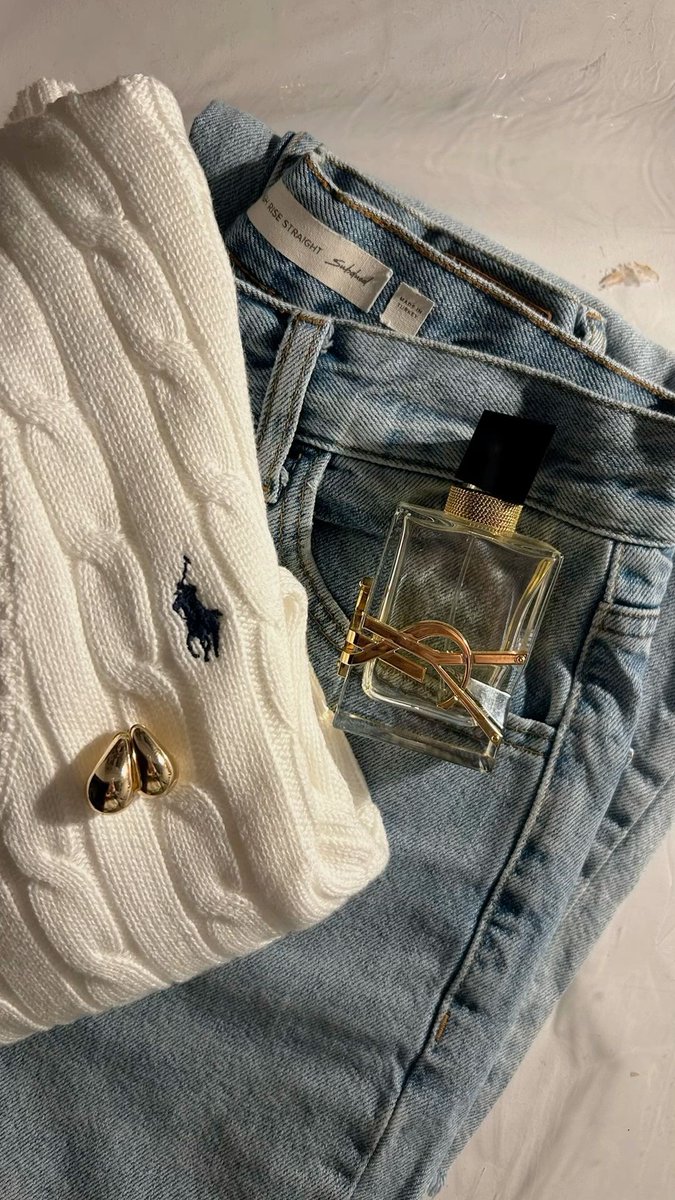 Diorgirlx's tweet photo. ralph lauren https://t.co/tVMhaCNG1c