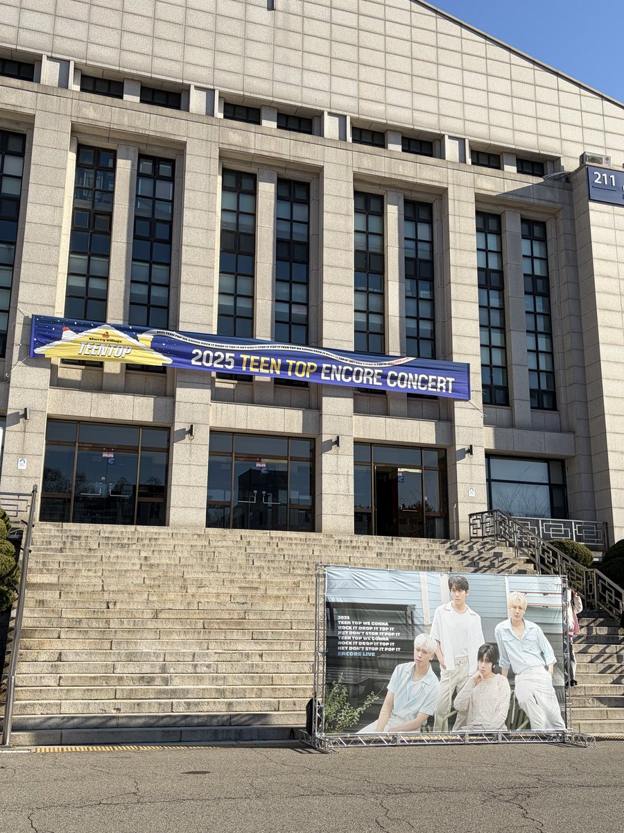 춥다❄️
#TEENTOP #틴탑 
#2025TEENTOPENCORECONCERT