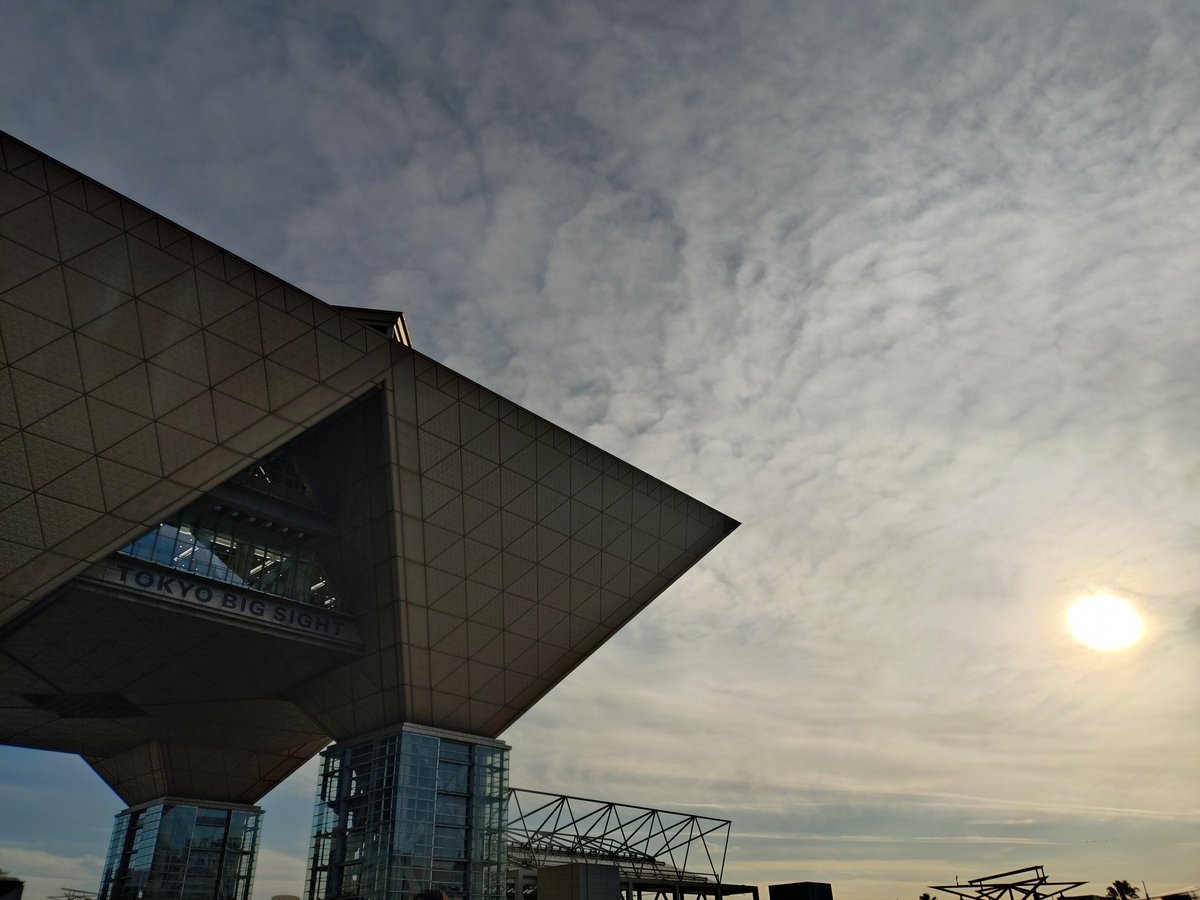 C107 撤退！ 売り切れで買えないものも多数ありました。 実に十五年