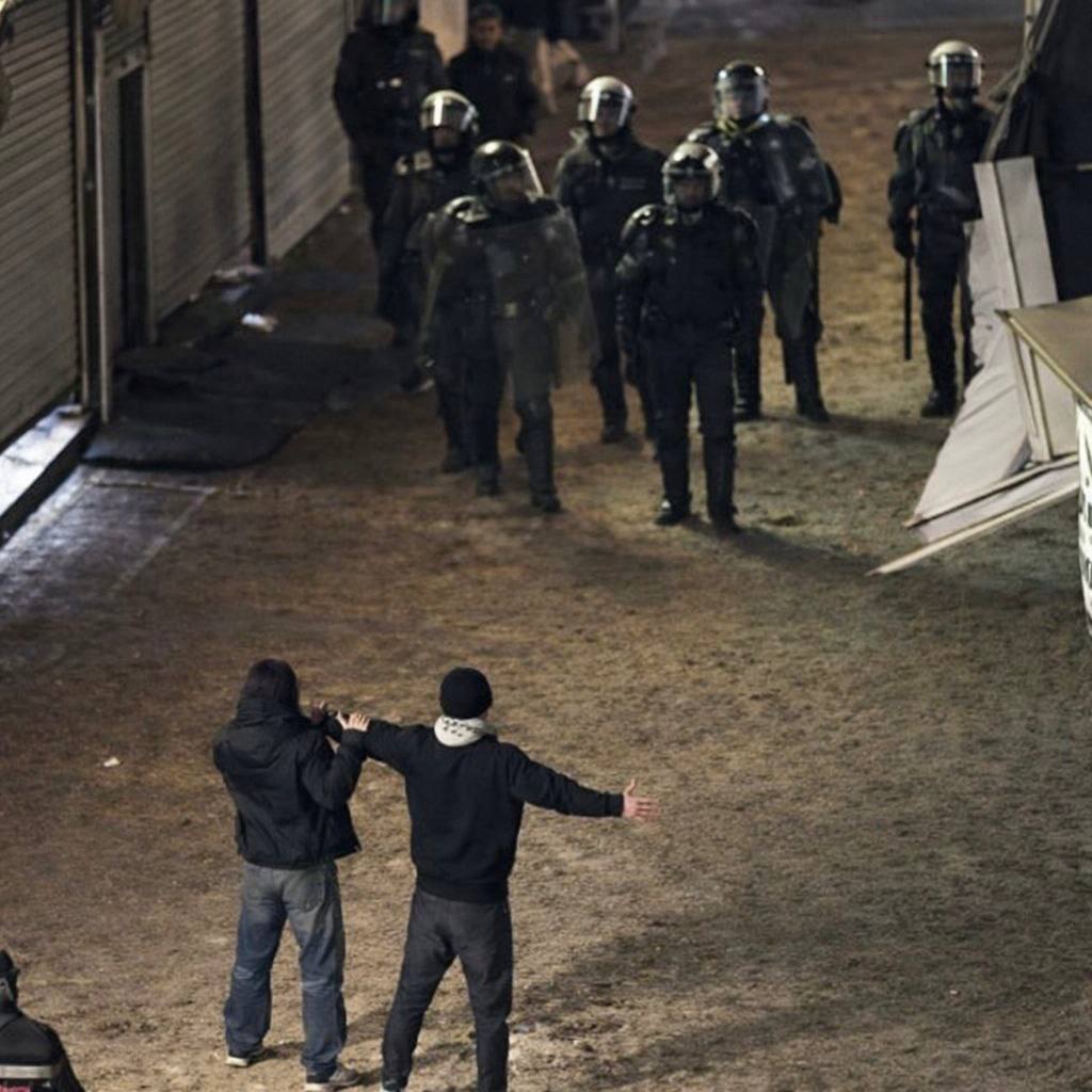 +هرچی بشه کنارتم.
_هرچی؟
+هرچی.