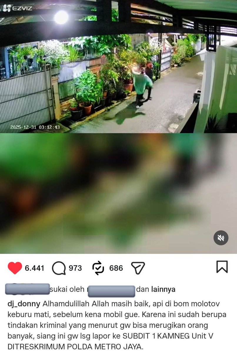 Habis kalian kirim bangkai ayam mati dan Donny ga gubris, terus kalian serang Bom Molotov biar dia dan keluarganya benaran jadi seperti ayam itu?!

Aparat kita harus menunggu laporan dan ada yang mati dulu baru bergerak?!

Ntah mau gimana lagi kita bernegara ini!!!!