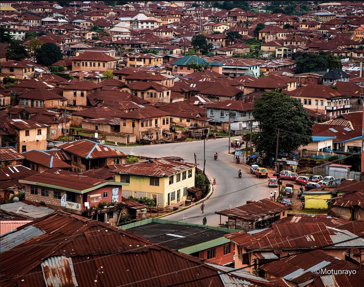 7tingxxs's tweet image. By the roof guess what state it is?😂
