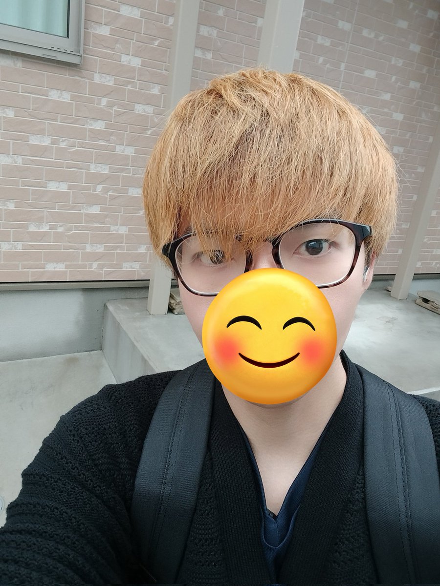 Falt329's tweet photo. みなさん今年も一年ありがとうございましたーー！！！！
今年はデルタフォースばっかりしてたけど来年もよろしくお願いします🙇
良いお年を〜🥳
金髪の時のワイ(^^)V https://t.co/jylS7Y3tZe