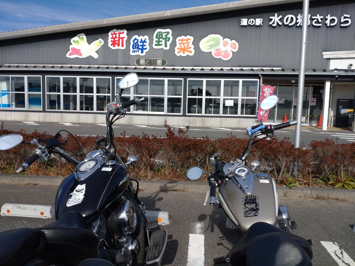 mgAlCZ28uF6XGOK's tweet photo. 今日は走り納め😄道の駅へ
珍しい2日間連続バイク乗るのは😗
#ds250 #dsc11 https://t.co/8c5I4jkWgI