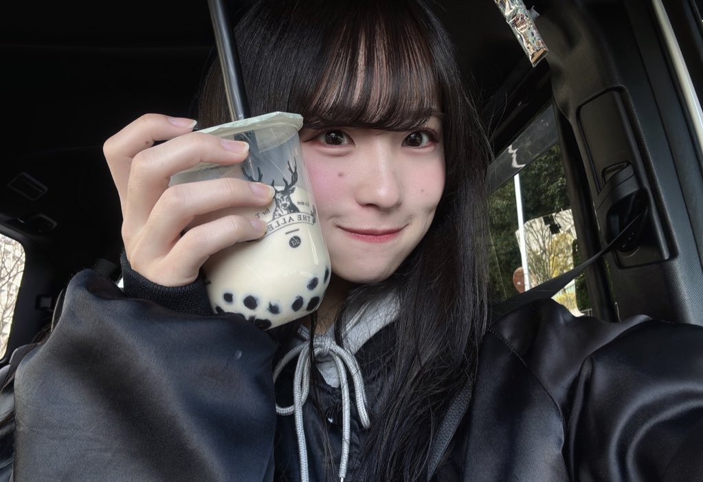 fizzy_ayaka's tweet photo. X、アカウント自体は残すけど基本的に動かすことはないです！
たまに急にツイートするかもだけど(  . .)
メンションツイートやDMのお返事もできなくなると思います🥲ごめんね
みんな消さないでねー！たまに覗くから！
インスタ、TikTokは頻度は下がるけど、今まで通り動かすつもり！ https://t.co/DSJbADKhvS