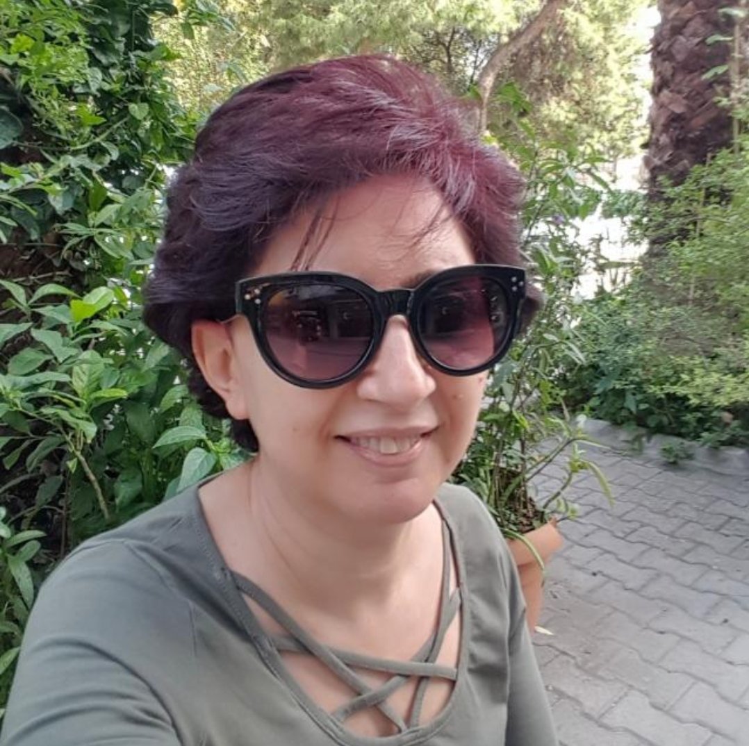 _aylnc0535's tweet photo. Sürünsek de bu yıl da ölmedik çok şükür. 🙏🥰 https://t.co/FW0AISnDEC