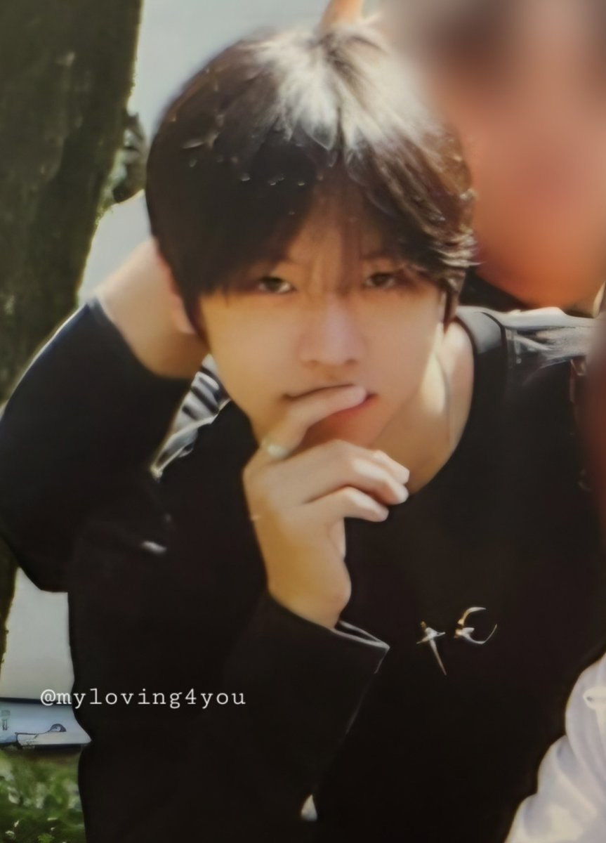 myloving4you's tweet photo. 아이딧 추유찬 고등학교 졸업사진 💕

#아이딧 #추유찬 https://t.co/idKK1rREBf