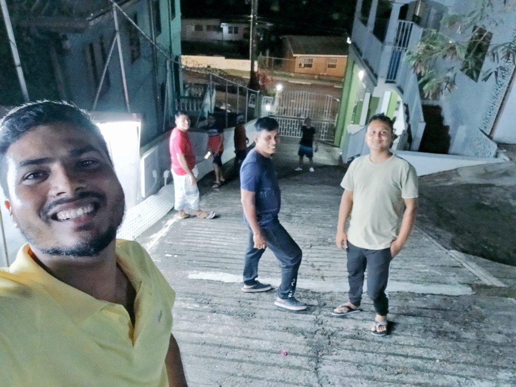 Azam_Shaddy's tweet photo. 30 Dec’25 Tue
Drove to office→worked on MPR#04
Evening: Invited by Faruk for dinner.
Wonderful mutton biryani🍸🍕☕️ sewayian, puri-ghugni,papad
Hospitality level max🙌
Meal Log-🍞☕️🥔bonda🥚🍚
End-of-year w/🇮🇳comm🎉
#GND_244 #Grenada #StGeorge #MuttonBiryani #MealDiary #Invited https://t.co/VsYntXhwwe
