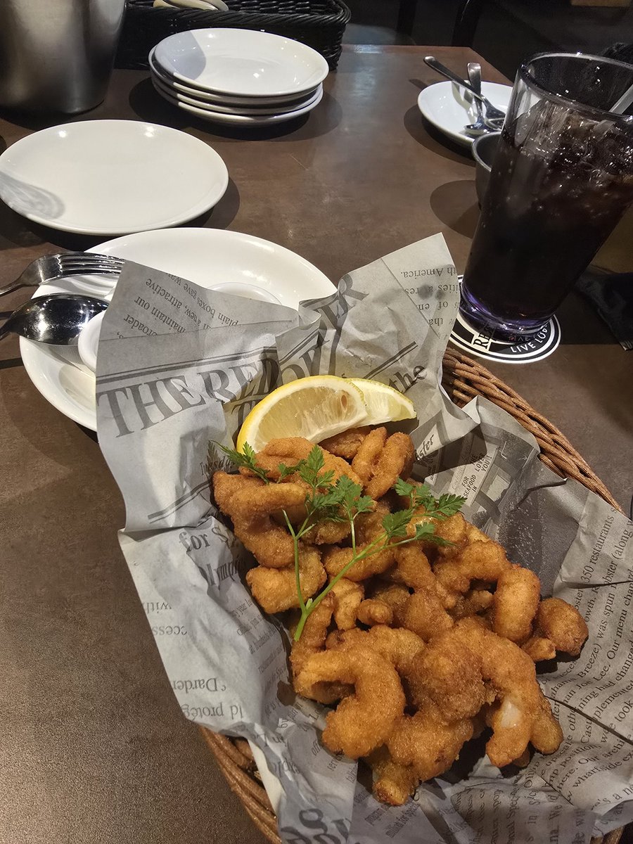 MariaScorpius's tweet image. ロブスター🦀
めっちゃ美味しかったー🤍
ｹﾄﾞﾁｮｯﾄ酔っ払いすぎたw
今年の締めくくりもまたお酒🥃だったという事で🤫
皆さん1年お疲れ様でした。
今年もお世話になりました🙇‍♀️
良いお年を～