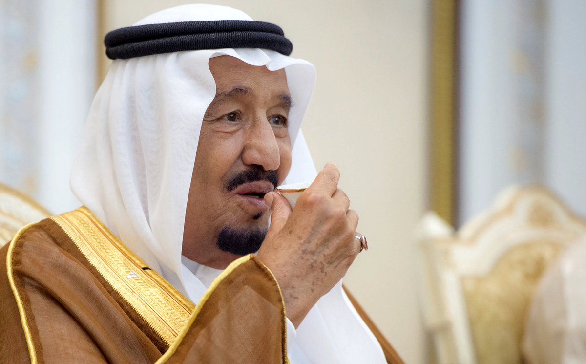 فنجال في يمناك يسوى فناجيل
تقهوى خل شعبك يردد : عوافي..💚

 #ذكرى_ميلاد_الملك_سلمان