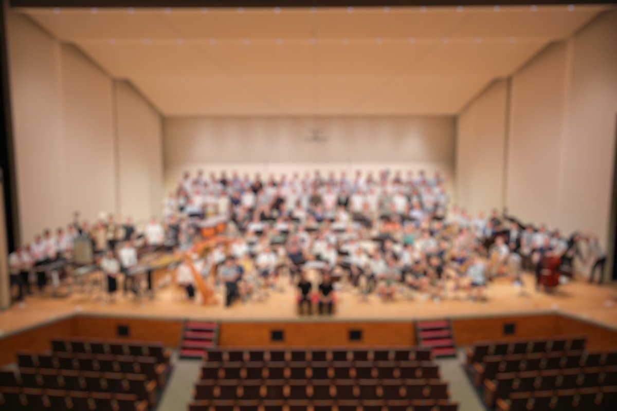 今年最後のポストは団長からお送りします！
今年は例年にも増して吹奏楽団を運営していく難しさを痛感した1年でしたが、第37回定期演奏会にご協力いただいた皆様やご来場いただいたお客様、「SSKで演奏したい！」と言ってくれる団員のみんなに励まされた1年でした。
2026年もよろしくお願いします！