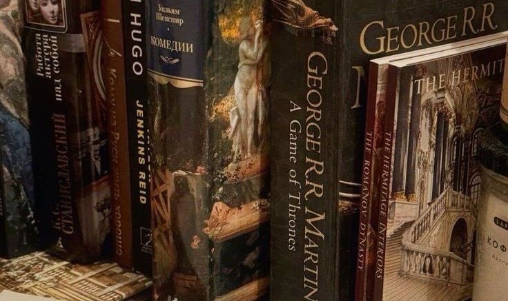 Ruesthetiic's tweet image. — at the Library. ♡