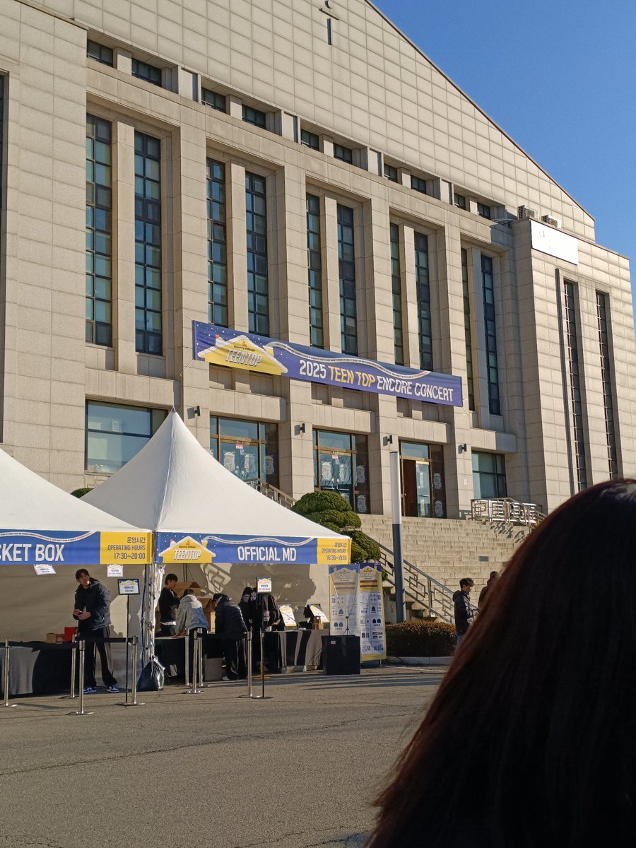 leechanheelover's tweet photo. 2025년 마지막날에 틴탑과 함께 너무 행복해 💜 #TEENTOP #틴탑 #2025TEENTOPENCORECONCERT https://t.co/CAzqyOtXao