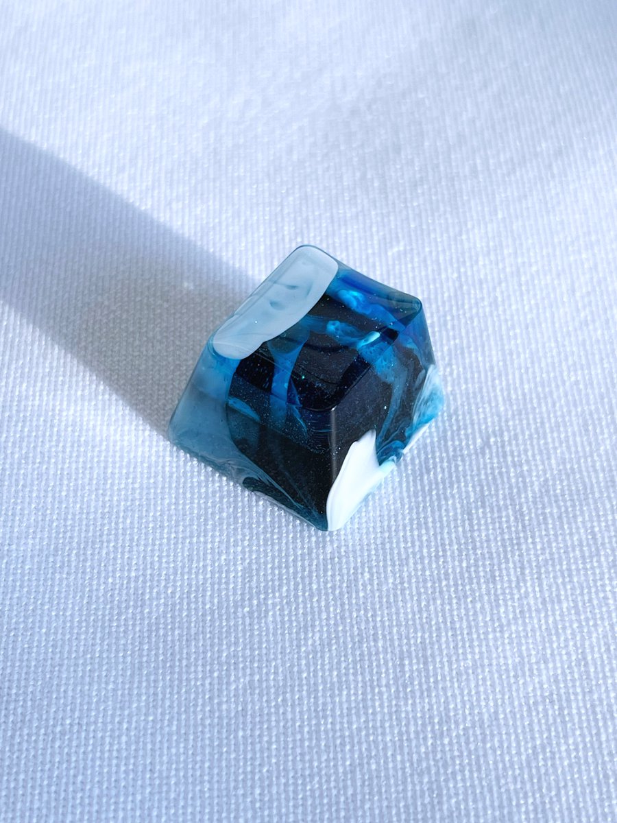 빙하키캡 4차 판매 준비 중입니다!
빙하 스페이스는 수량 확보 중이라 따로 올릴 예정이에요. 관심 갖고 기다려 주셔서 감사드립니다. 새해에 좋은 소식으로 또 찾아 뵙겠습니다.