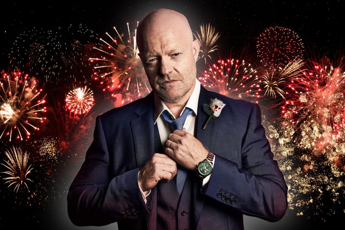 RadioTimes's tweet image. #EastEnders reveals gunshot terror and 2027 flash-forward clues in New Year's Eve BBC iPlayer release

radiotimes.com/tv/soaps/easte…