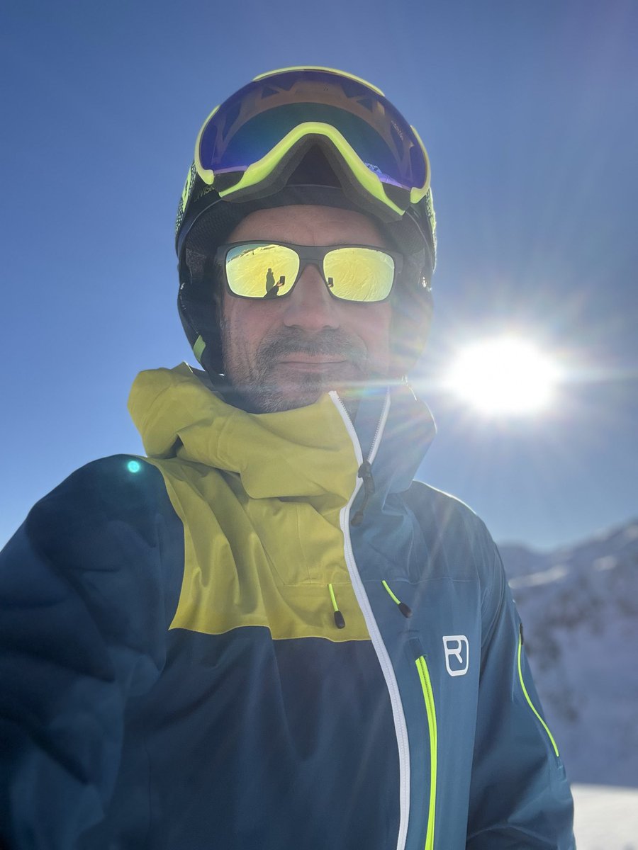 Robin Kardinal tweet media