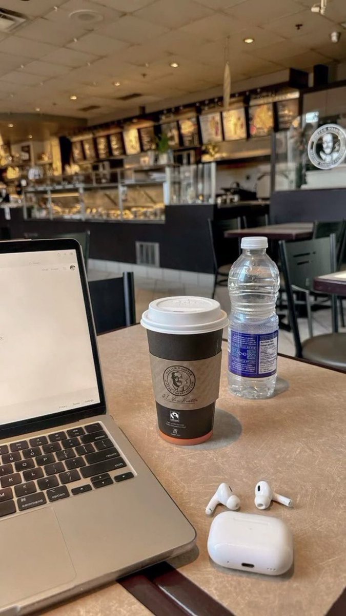 callmeeern's tweet photo. Can I get a GM? ☕️ https://t.co/TAcGGqs4Ye