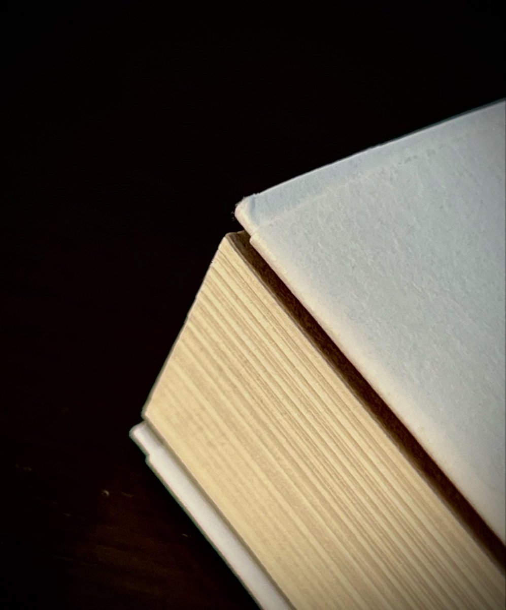 ブッコロー塗り絵をゲットするため、有隣堂ららぽーと海老名店へ。
どの本を買おうか考えた末に、お布施としてハヤシPの本で塗り絵を貰う事にしました👍

そして読みはじめて気がついた！高帯だ！
クロスメディアパプリッシングだった！
#ハヤシユタカ
#ゆうせか