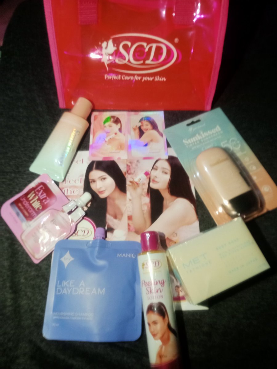 katleya3536's tweet photo. Thank you @TeamAZOFC 💜 kagulat talaga na nanalo ako sa pa give away nyo. Hindi ko kasi nabasa na may prize pala yung #DearAzriel basta if may nakita akong TP join lang ako if kaya. Thank you ulit and happy new year! https://t.co/qC0QPtCpN7