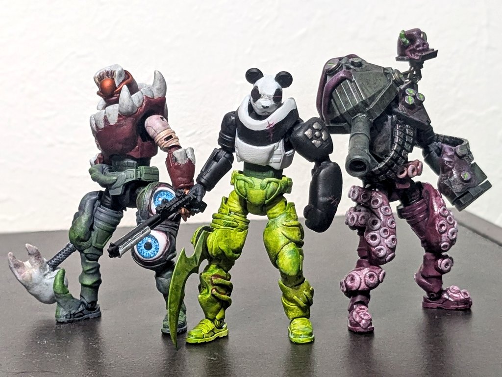 #ヘキサギア

今年はイベントを2つも主催させて頂いた年でした。#メロンレポート 、 #怪人ガバナーエクストリーム 、それぞれ無事完遂できたのはみなさんのお陰です

皆さんと楽しいガバナーライフを2026年も送りたいという願いを込めつつ、〆の挨拶とさせていただきます

良いお年をお迎えください!