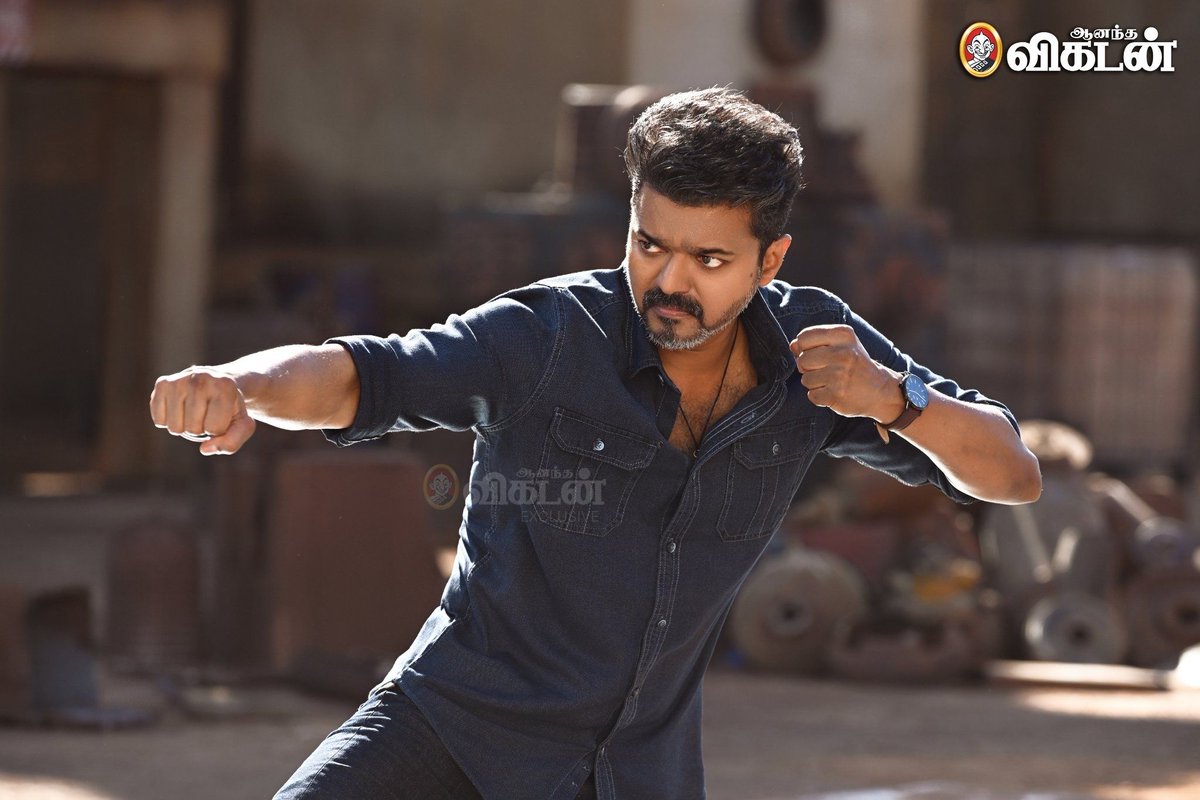 ActorVijayFC's tweet photo. Thalapathyy! 🔥🔥🔥

#JanaNayagan https://t.co/X6Klv3kepd