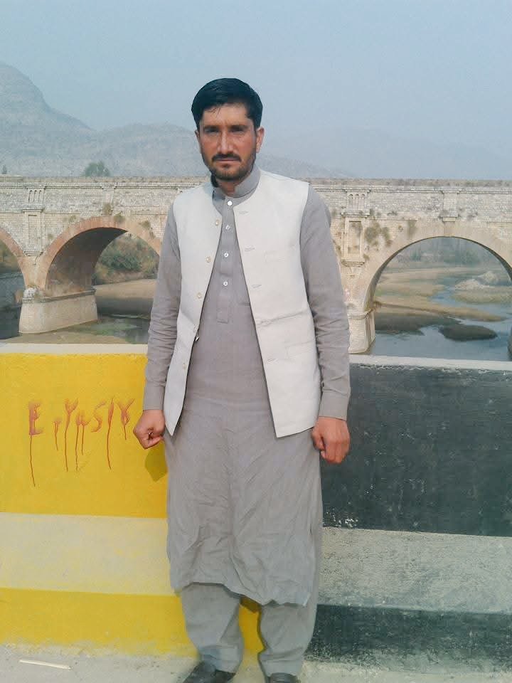 Saidzamin5's tweet photo. "دنیا کی سب سے قیمتی دولت سکونِ قلب ہے، اور یہ صرف اسی کو ملتا ہے جو دل سے شکر گزار اور اللہ کے قریب رہتا ہے۔" https://t.co/OzQP3CyyWb