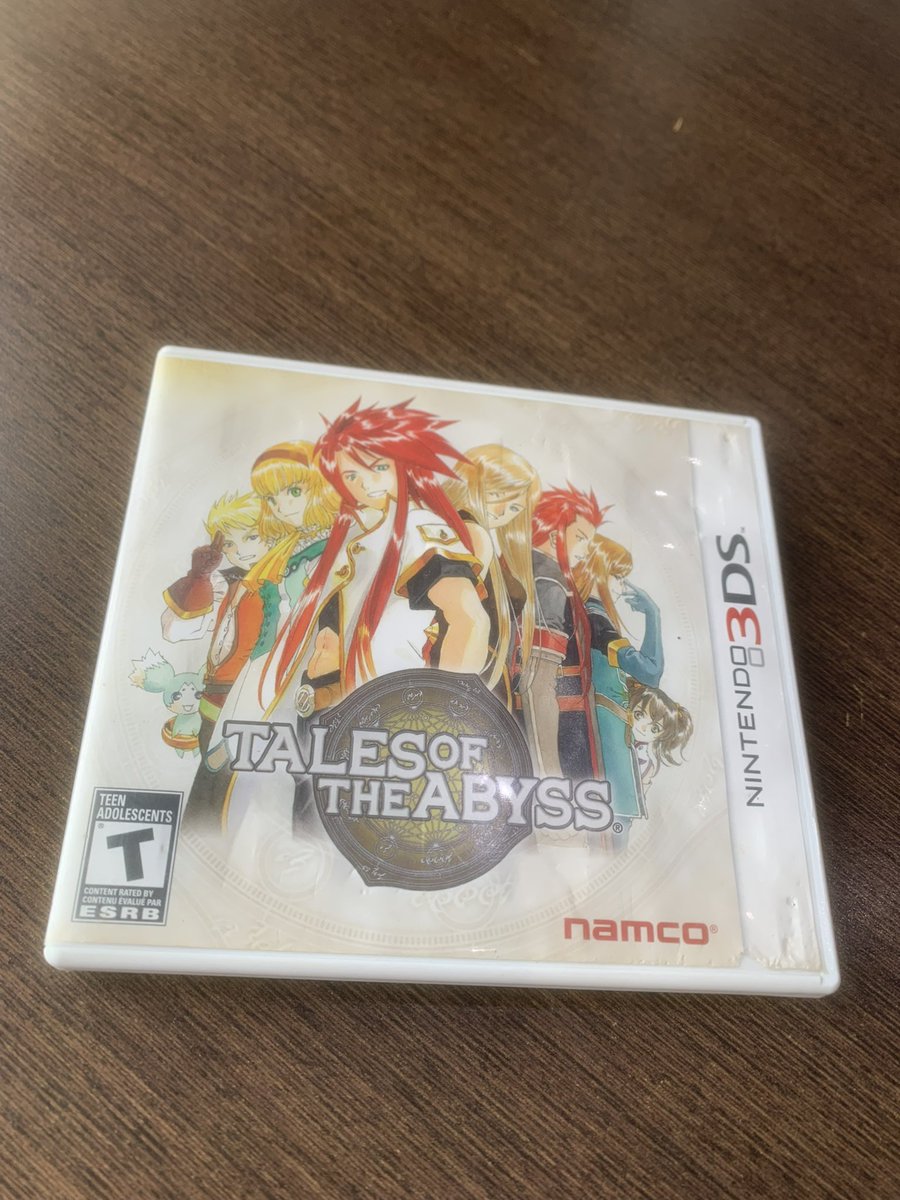 kouphii's tweet image. brotha look at my wallet 😭😭