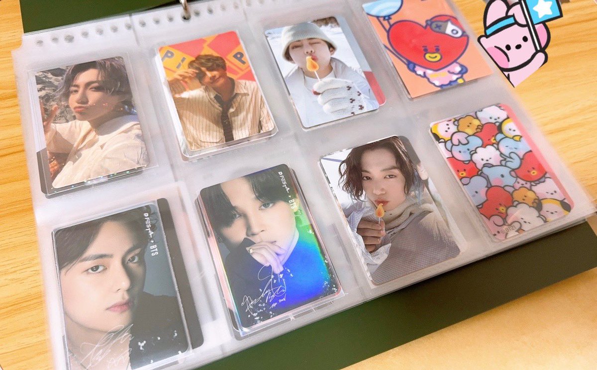 AX__CC's tweet image. コーヒーを本やトレカに何度か溢してしまったのが大事にしてた分ショックでずっとしまったままでしたが,思いのほか綺麗に残ってました.(惨事に合わなかったトレカです)この子たち年始に整理します.テテは確か自引きピリちゃんと交換していただいた記憶.バンタンでトレカ懲りたはずなのにまた沼です.