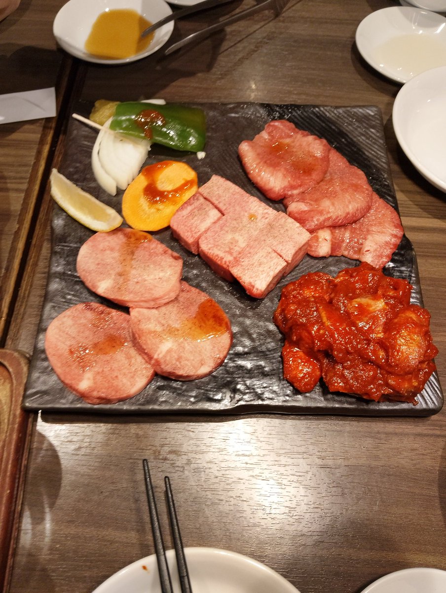 Ci3hRm's tweet photo. 瞬さんに美味しい焼肉ご馳走してもらった🥳 https://t.co/zE7VIIZ1Tp