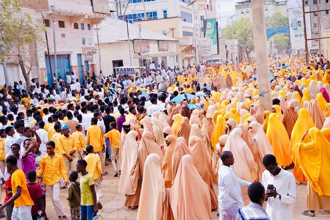hufanne's tweet photo. Watch the Belet-wein community in Hiran region demonstrate Somalia unity and condemn Israel for dividing Somalia. https://t.co/cTdmOqFmCf