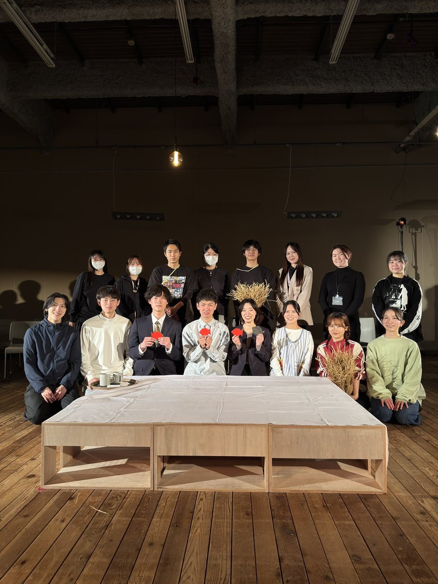 今年の振り返りでもしようと思ったら『モダリティ』終演のご報告をしておりませんでした。生きる上で人を傷つけることと隣合わせの社会、それでも動き続けなければいけない社会、衝突とどのように向き合っていけばいいか考える一助になれば幸いです。