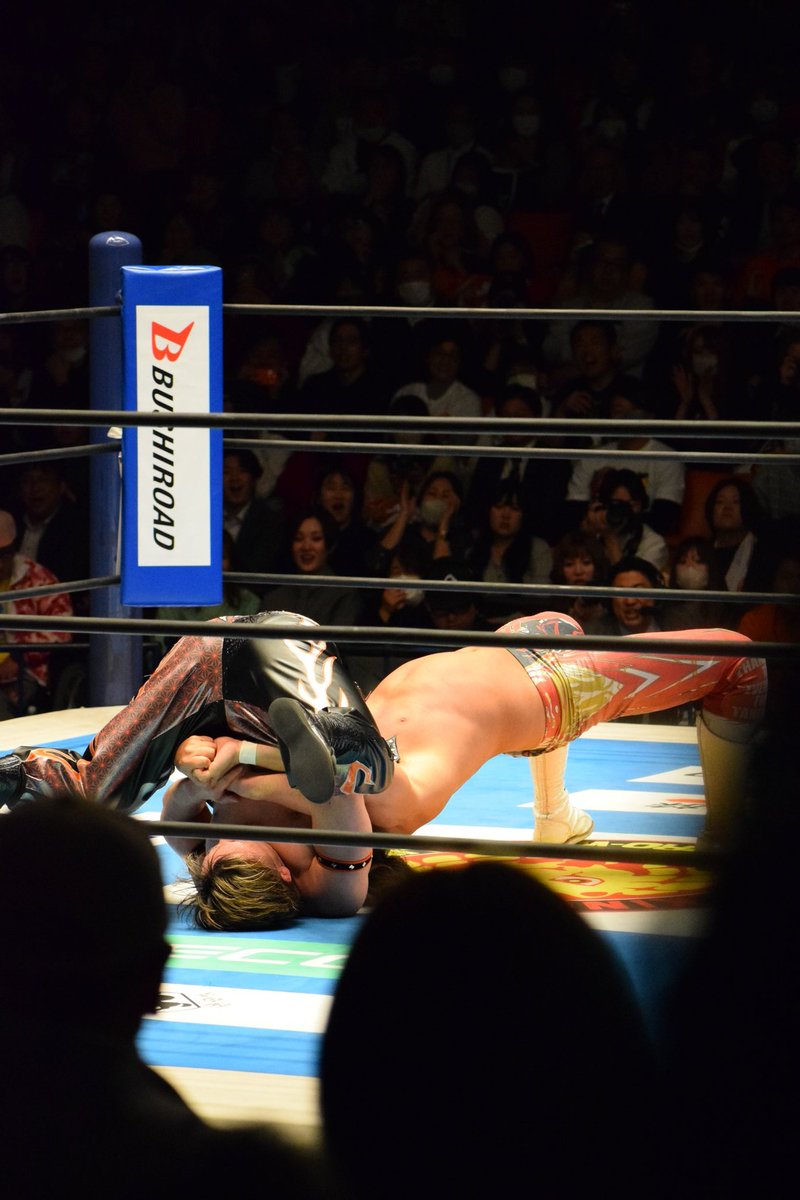 aceace0000's tweet photo. Road to TOKYO DOME
2025.12.22 後楽園ホール

#棚橋弘至 選手
#njwk20 #njpw #FINALACE https://t.co/gTLzfhi14U