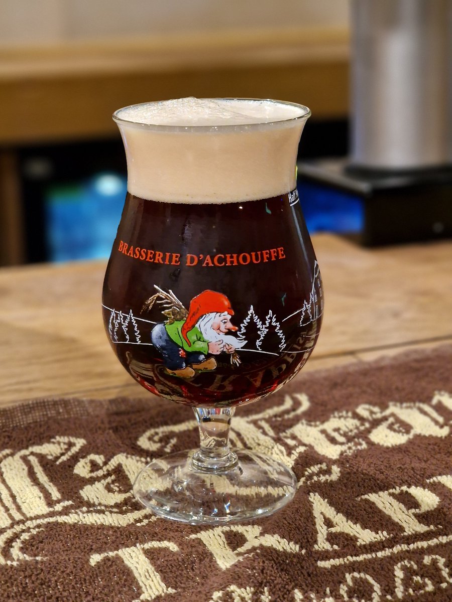 Drinking Tom tweet media