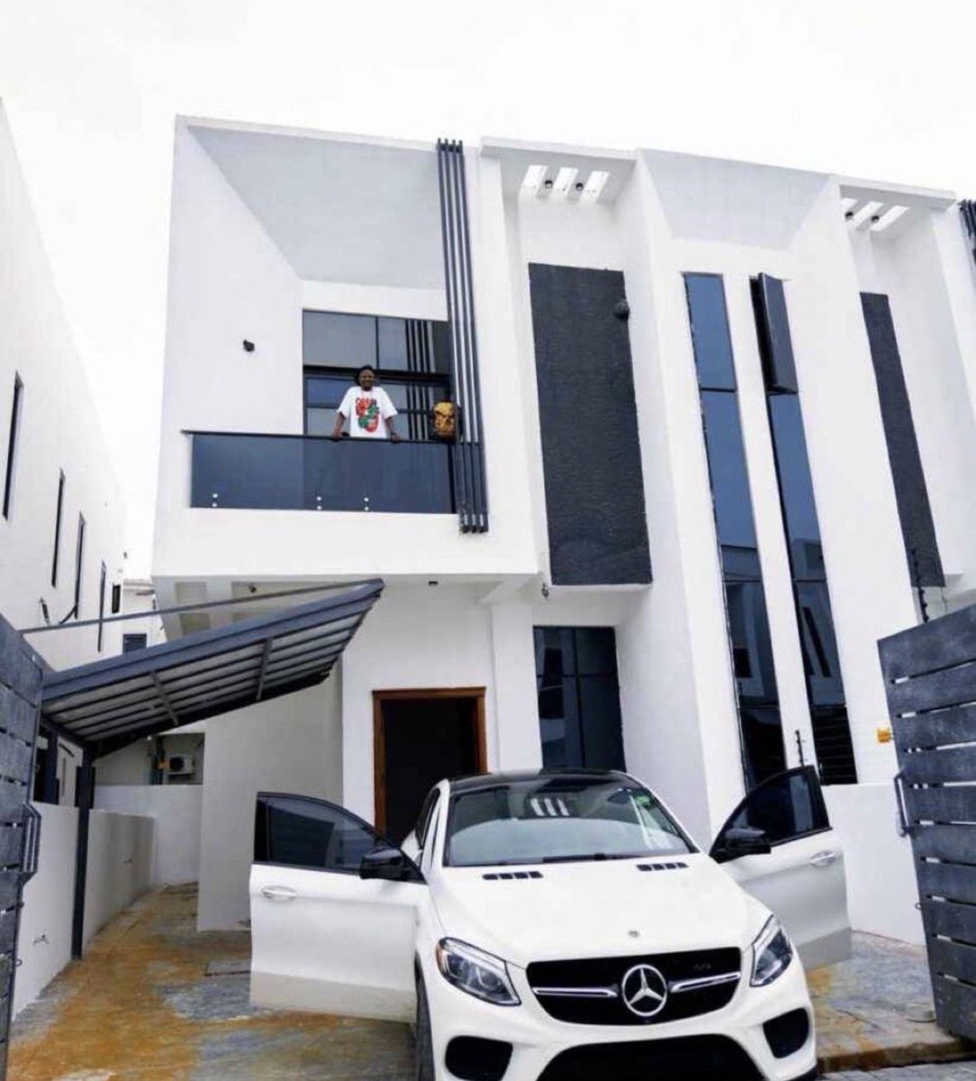 Damilola🌺 tweet media